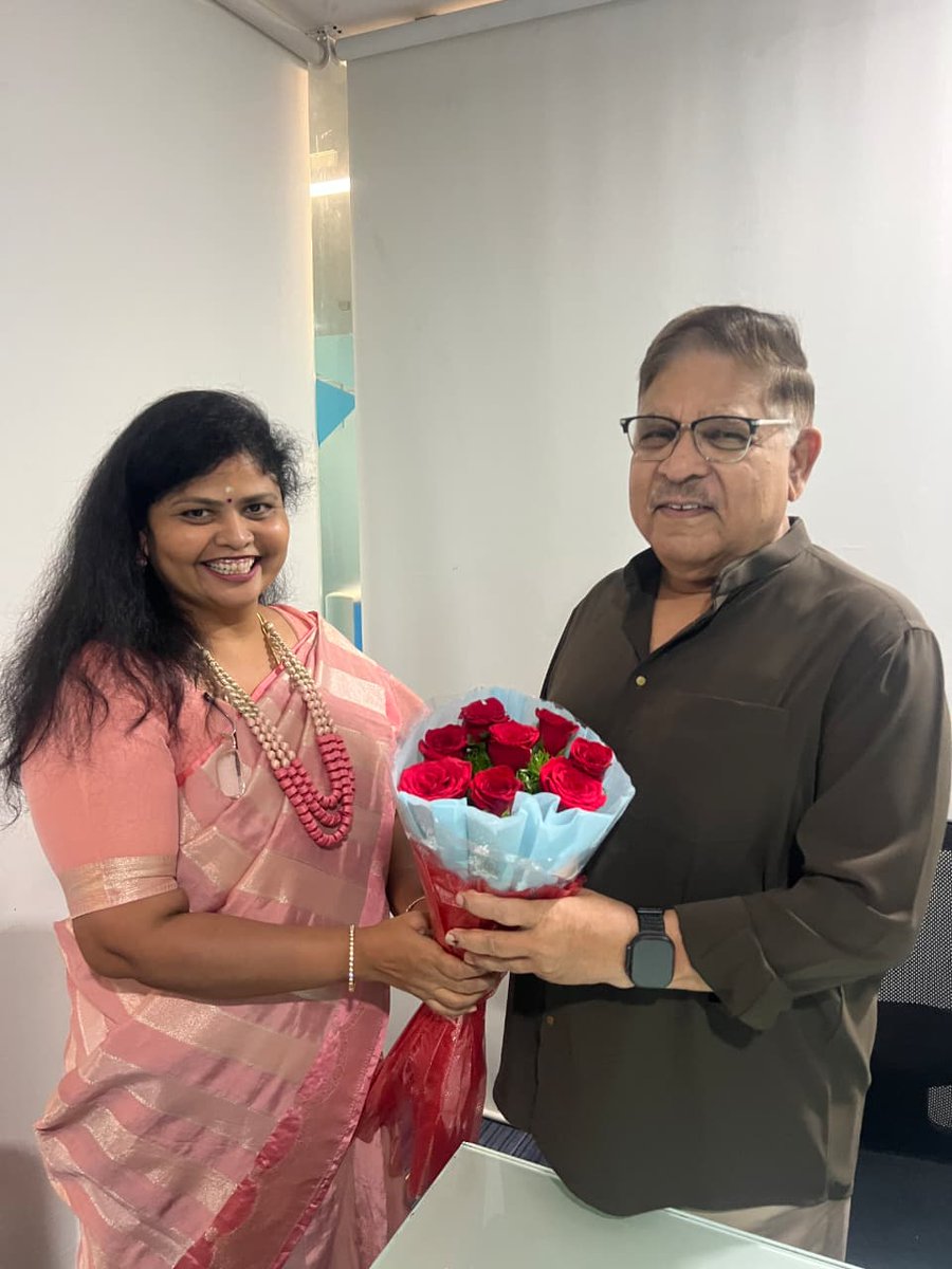 aimkreations's tweet photo. A significant interaction at AIM Cinema with Sri Allu Aravind garu, Allu Sirish garu &amp; Vidhya garu. 

Excited to exchange perspectives on AI, cinematic intelligence &amp; the future of filmmaking. Exciting possibilities ahead!

#AIMkreations #AlluAravind #AlluSirish #CinematicAI https://t.co/xMEmfQvmtT