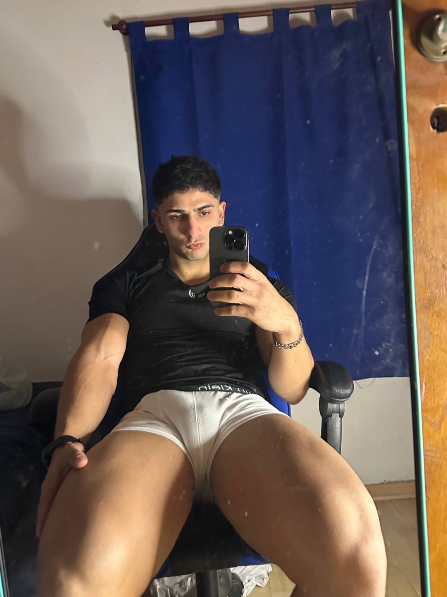 TyleerTease's tweet photo. New face on your timeline. Follow if you’re staying 👀 https://t.co/Ey4BK4Gbns