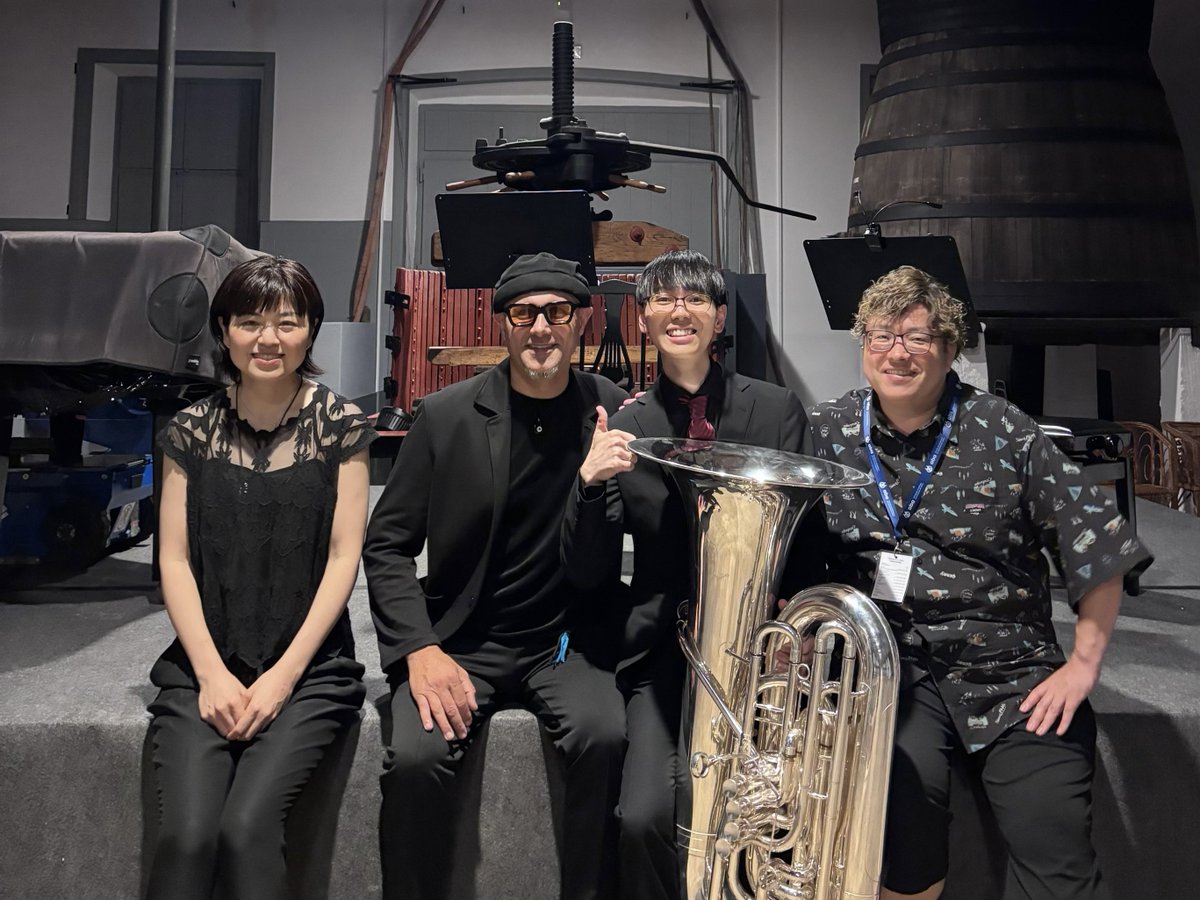 shunki__Tuba's tweet photo. ポルトガルで開催された「Gravíssimo!」に参加しました！🇵🇹

光��なことにリサイタルにも出演させていただきました。
自由でフレンドリーで積極的な人々の姿を目の当たりにし、自分も常にこうでありたいなと思いました！

お世話になった先生方、受講生や友人の皆さん本当にありがとうございました！ https://t.co/OGM4O6Uu3l