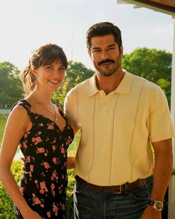 kuzgunbeytr's tweet photo. ‘Güneşin Doğduğu Yer’ dizisinin başrol oyuncuları Burak Özçivit ve Beyza Gümülcine’den ilk kareler yayınlandı. https://t.co/J0frxNwqZN