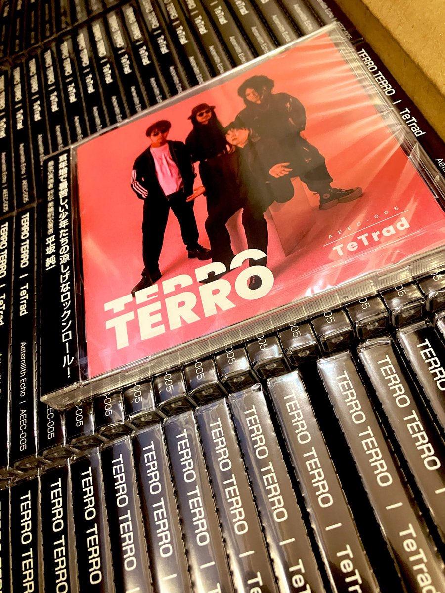 koseki_oikawa's tweet photo. 届きました💿
このあと20:00から、収録曲「鳥の日」のMV公開致します🕊️

#TeTrad https://t.co/Gsr9GaMGh8