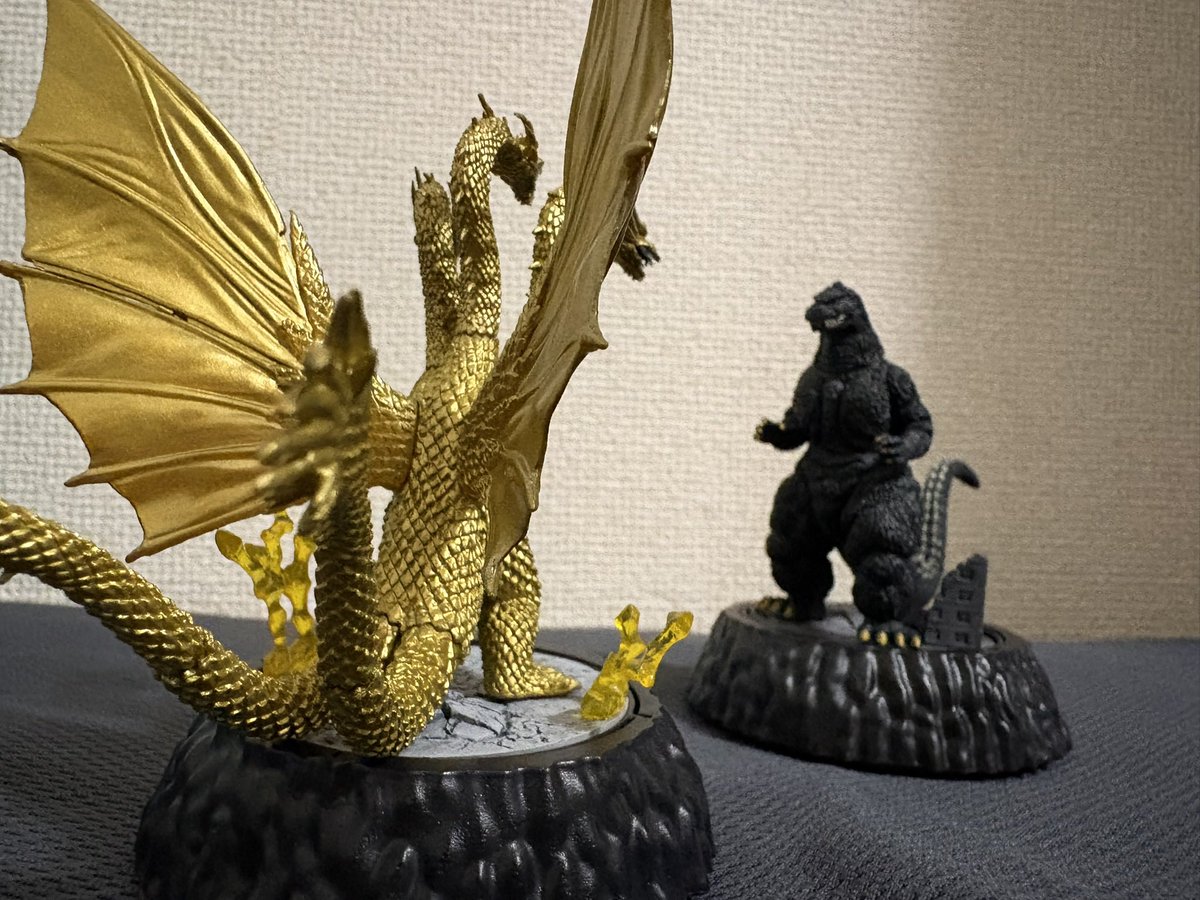 1_3_one_third's tweet photo. 1回500円でこれはすごいクオリティだと思う
#ゴジラ
#キングギドラ
#ゴジラvsキングギドラ
#ゴジラhg https://t.co/Pr9adcqlEY