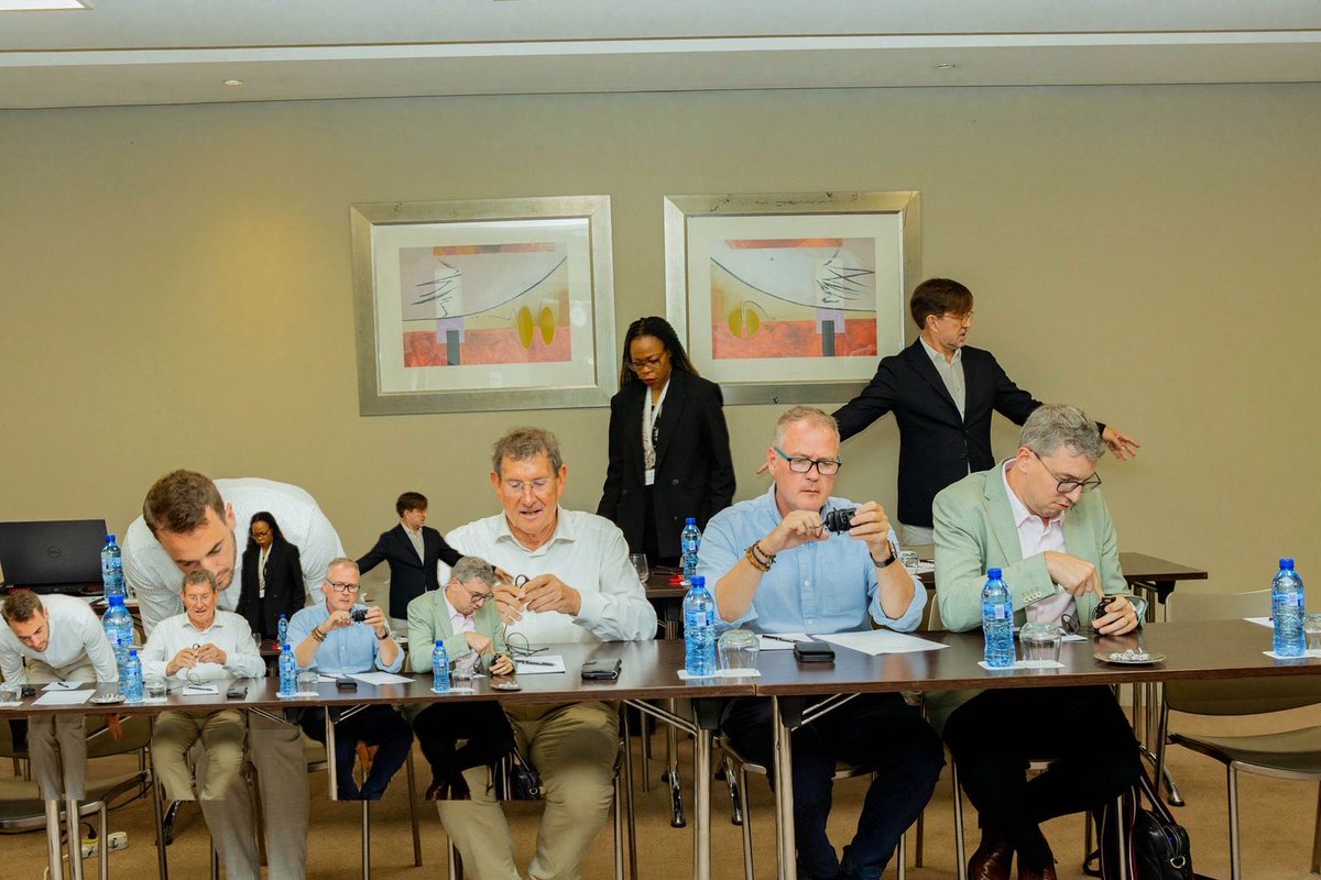 READY_Movement's tweet photo. In Mozambique 🇲🇿, our READY FocalPoint @sheryss_saide participated in a high-level dialogue with Members of Parliament from Germany and Luxembourg, CCM representatives, civil society and community actors to discuss the role of communities and young people in shaping Mozambique’s health response and the Global Fund’s Grant Cycle 8 (GC8) process.

During the dialogue, Sheryss shared the experience of the Adolescents and Young People Constituency within Mozambique’s CCM, highlighting the importance of meaningful youth participation, community consultations and inclusive decision-making. She emphasised the need to ensure that the priorities and lived experiences of young people are meaningfully reflected in funding, policy and programme decisions.

The meeting also explored the impact of Global Fund investments at the community level, the role of community and religious leaders in promoting accurate health information, and both the opportunities and challenges of using digital platforms to reach and engage young people.

We are extremely proud of Sheryss, she understands how youth participation goes beyond simply being present. To her, it means having a voice, influencing decisions and actively shaping the solutions that affect young people and their communities.

#WeAreREADY #READYMovement