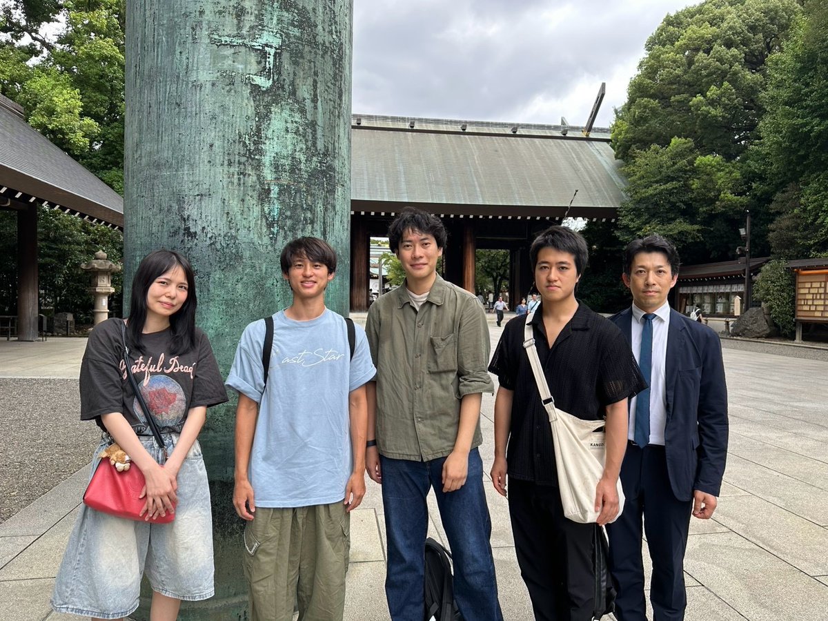 stagefrees_2006's tweet photo. 「Letter2026」
靖国神社にキャストメンバーで参拝に行って参りました。👏
2026年のLetterの報告をしてきました。

↓チケット予約はコチラ
https://t.co/aMJL3KCIrp

#Letter2026 https://t.co/SnNgn0Q3g0