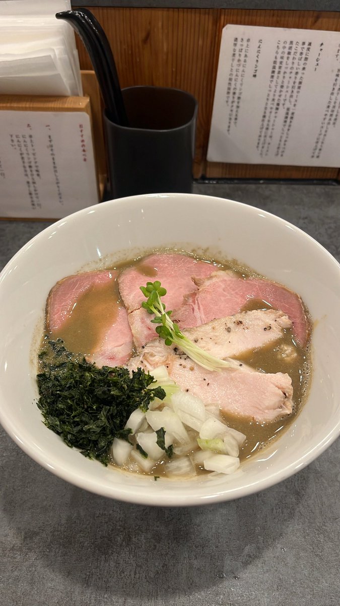 P66650875's tweet photo. 家から15分のところで穴場見つけてしまった、通うでござる https://t.co/RaAxirO920