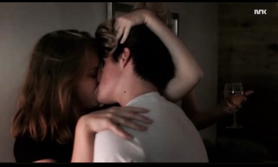 i1c32's tweet photo. My lips and your lips are the end of the world https://t.co/RqFA7llAbe