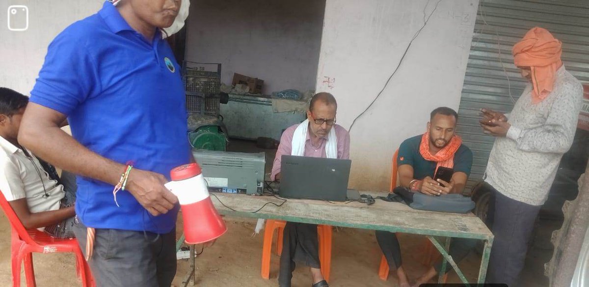 EDDSirsaganj's tweet photo. ग्राम- घाघऊ में राजस्व शिविर लगाया गया  है, उपभोक्ताओं से अनुरोध है कि शिविर में अधिक से अधिक संख्या में उपस्थित होकर, बकाया बिल का भुगतान करें
@UPPCLLKO
@MDDVVNL
@dvvnlagra
@dvvnlfirozabad https://t.co/PaOO42sCpV
