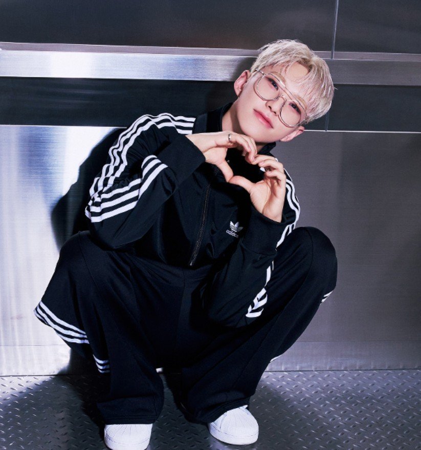 soongyu's tweet photo. hoshi glasses 🤓🤓🤓 https://t.co/g9vBADoh7e