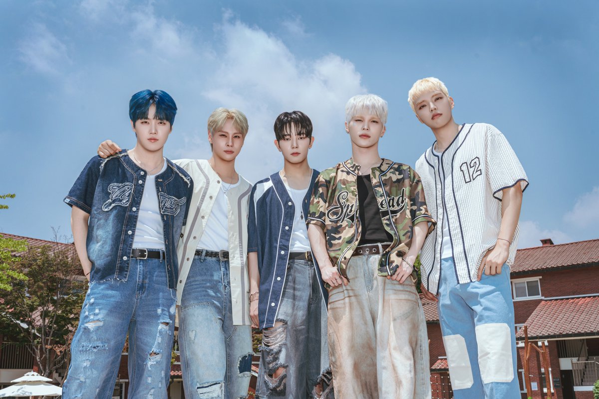 CMDM_JAPAN's tweet photo. 【📢】
#CMDM Live in Japan 2026 -Beyond Nostalgia- 開催決定のお知らせ✨

🗓️2026年
9月25日(金)16:00
9月26日(土)16:00
9月27日(日)12:00

🔗公演詳細
https://t.co/3dspglzS8c

✅今シーズンは3日間🍂全3回のステージ❣️
✅前売り🎫9月5日(土) 正午販売開始❣️

#シーエムディーエム #씨엠디엠 https://t.co/KcEjgyCUrf