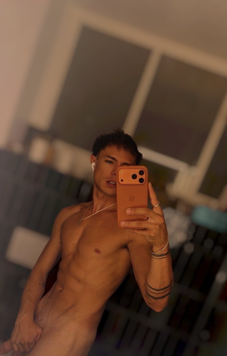 JakePriceOF's tweet photo. 🫠🫠🫠 #sexy https://t.co/6mkSLKPJNT