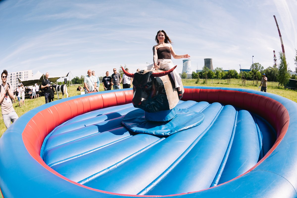 CONFidenceConf's tweet photo. This year, the Chill Zone once again became the heart of the event. We proved that the best industry connections and discussions happen in a relaxed setting🤠Missed out? See how we build the cybersecurity community and save the date for the next edition!
👉https://t.co/gdHGwRJI60 https://t.co/4vEKgoaRlR