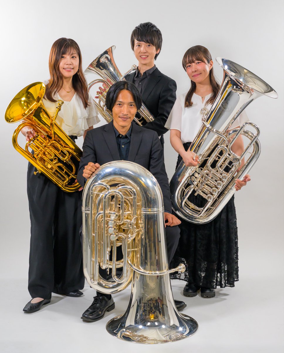 2026EUPHONY's tweet photo. 初めまして！
EUPHONY、始動しました！🎺

♪Euph 
ミサ・ミード @EuphoniuMisa 
竹森賢 @Ken_Euphoniuman 
♪Tuba
本橋隼人 @motohashihayato 
八巻柚夏 @yuzulemon629 

メンバープロフィールは次の投稿で！
RT・フォローお願いいたします✨ https://t.co/gl65mgsztQ