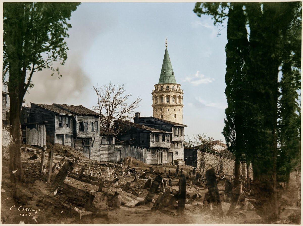 mottotarih's tweet photo. Galata Kulesi ve çevresindeki mezar alanları, 1850’li yılllar

Galata surları, ahşap evler ve hendekler de göze çarpıyor.

📸1. Ernest De Caranza, 1854
📸2. Ernest De Caranza, 1854
📸3. Francis Bedford / 21 Mayıs 1862 https://t.co/4ojap3FFa7