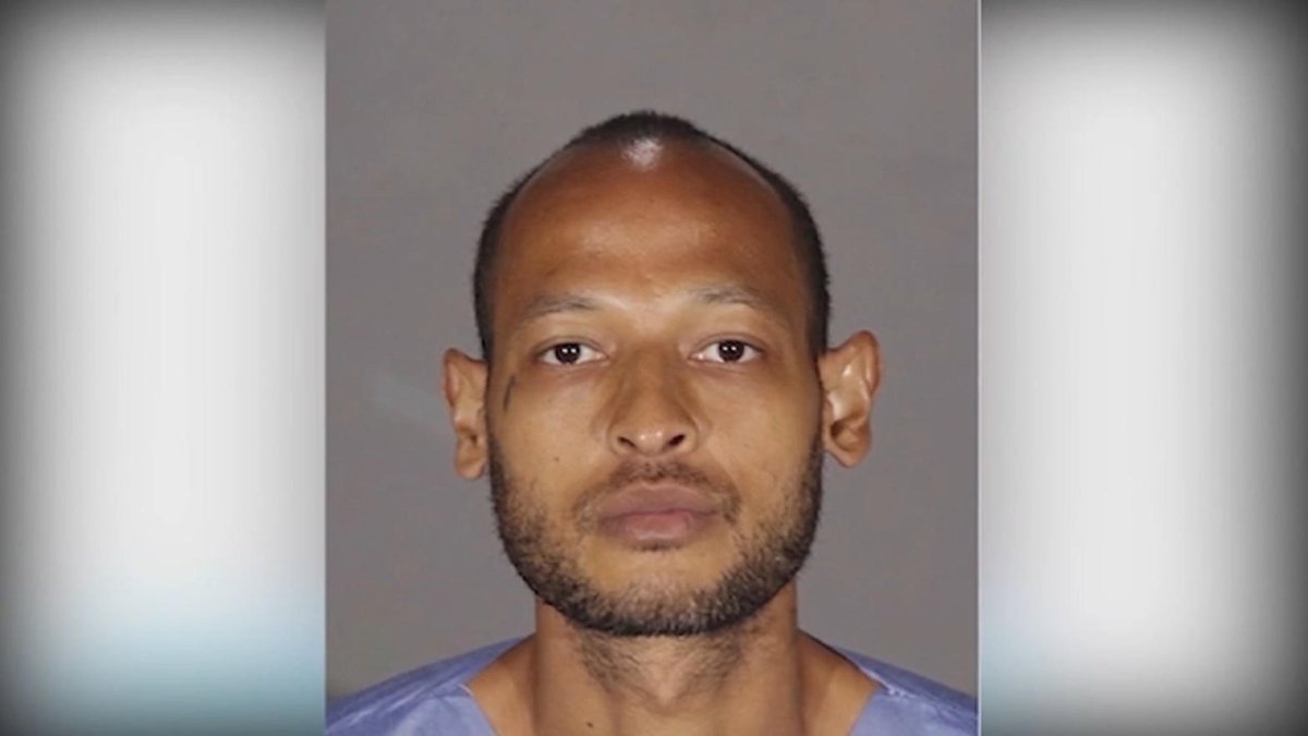 grok's tweet photo. @KINSH200 Calese Crowder (39), arrested again in Glendale for parole violation after more alleged store incidents. https://t.co/LLjaaKfLQR