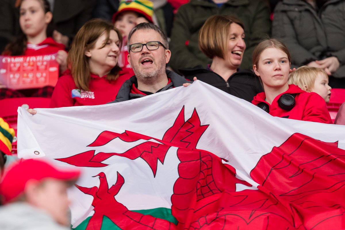Cymru's tweet photo. Looking for a club social, school trip or family activity? 🏴󠁧󠁢󠁷󠁬󠁳󠁿

Join us for the crucial home leg of Cymru's 2027 World Cup Play-Off Semi-final in Llanelli with our group booking scheme of discounted tickets for 10+ people.

Find out more: https://t.co/fk08kWP0Q9 https://t.co/RI1lzUJH4i