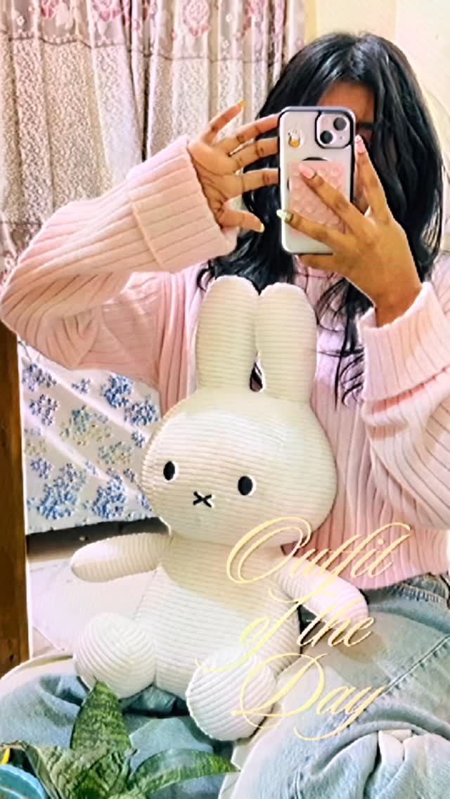 miffymusebd's tweet photo. just wanna know when ima be smb dope girl 😕. https://t.co/HBzlnoPJ13