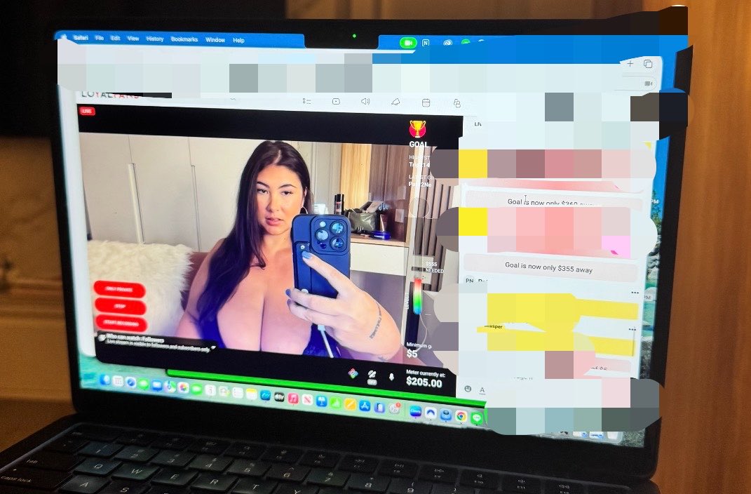 paycaro's tweet photo. LIVE. Come fill up goddess’ account. https://t.co/DGrA6pQvXI