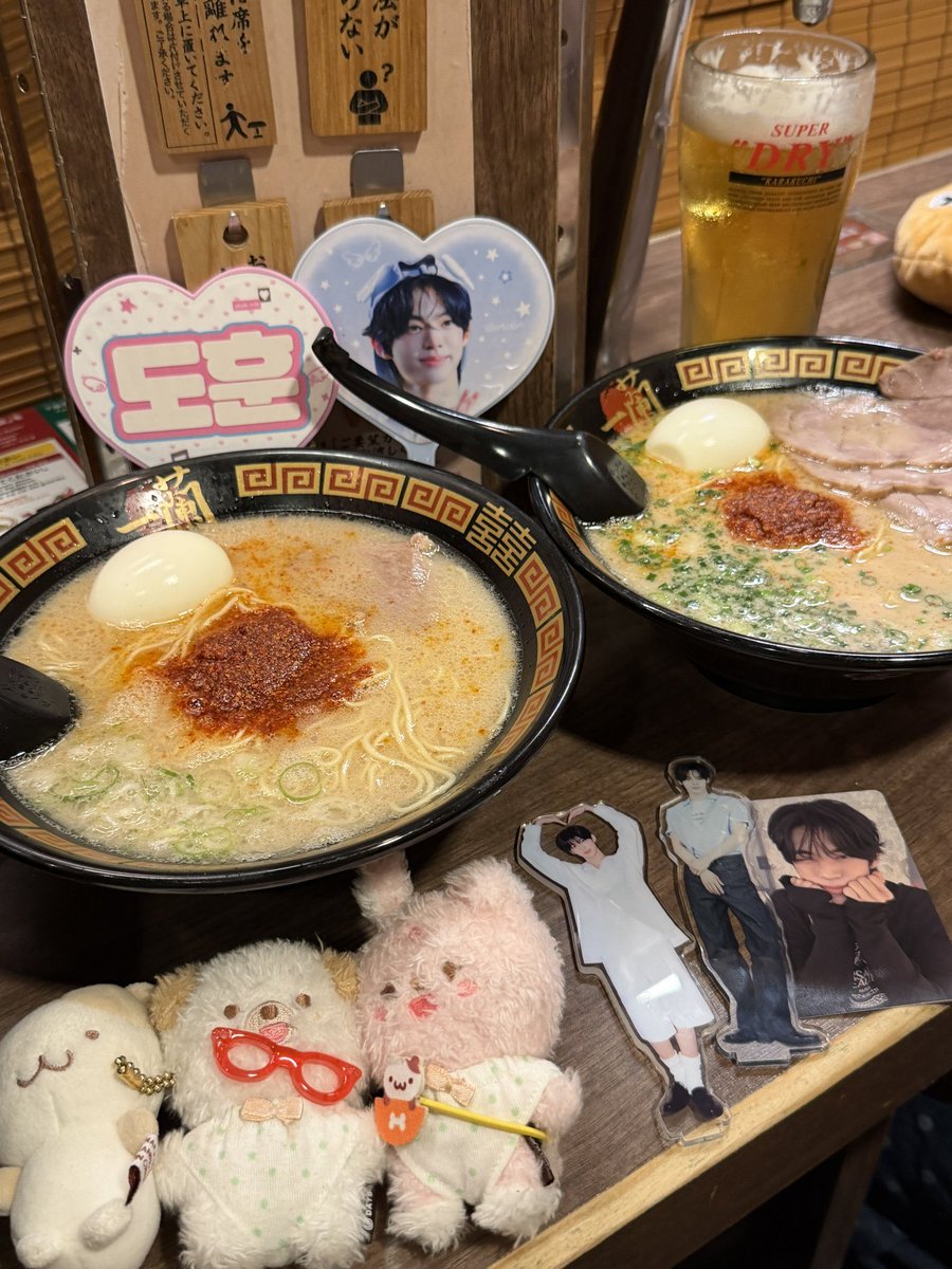 ixopzr's tweet photo. 후쿠오카  쮸아  ........ 
거의공연보러간거아니고놀러간수준으로먹음 https://t.co/f1cJVWUtnL