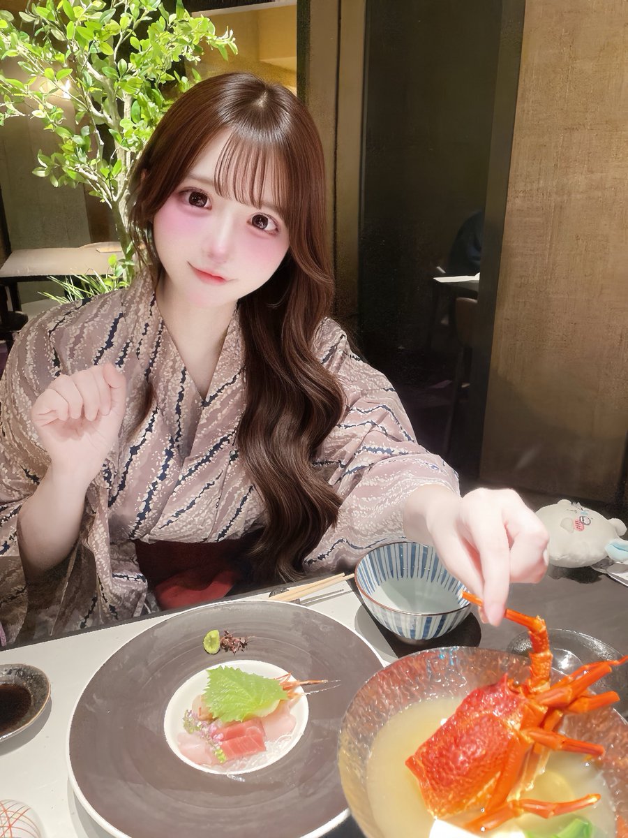 _emaneko's tweet photo. フラッシュありなしで全然ちがう^_  ̫_^っ🪄えび🦐
#コンカフェ嬢  #自撮り界隈 #地下アイドル https://t.co/cT20NJzoHO