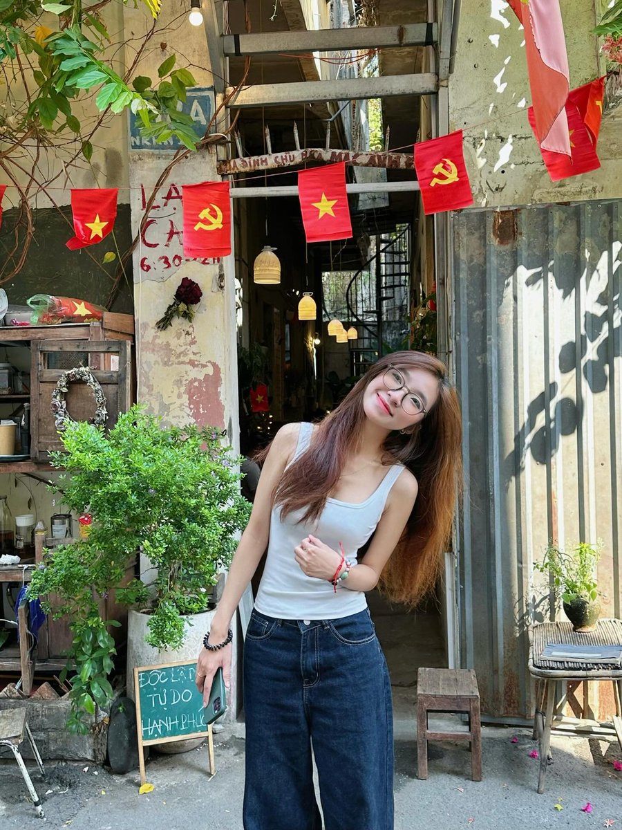 linhpecun's tweet photo. Mừng đại lễ 2-9, cần cho 29 anh địt https://t.co/TiqbXpLvUa