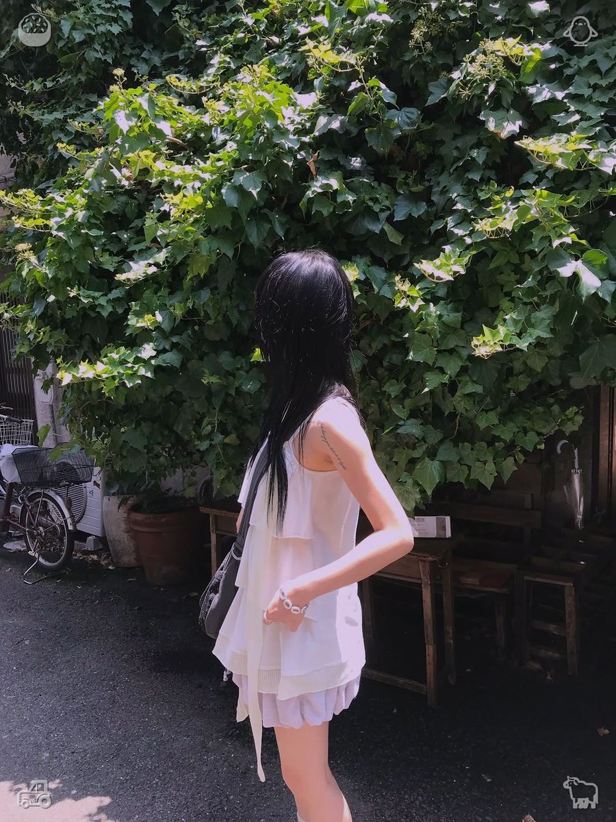 reppi10969's tweet photo. 👩Playing board games with friends — forgiveness smooths over our little disagreements, frustration fades away with its sharp edge, and love always puts mending our emotional connection first. https://t.co/m22Yl1K5BQ