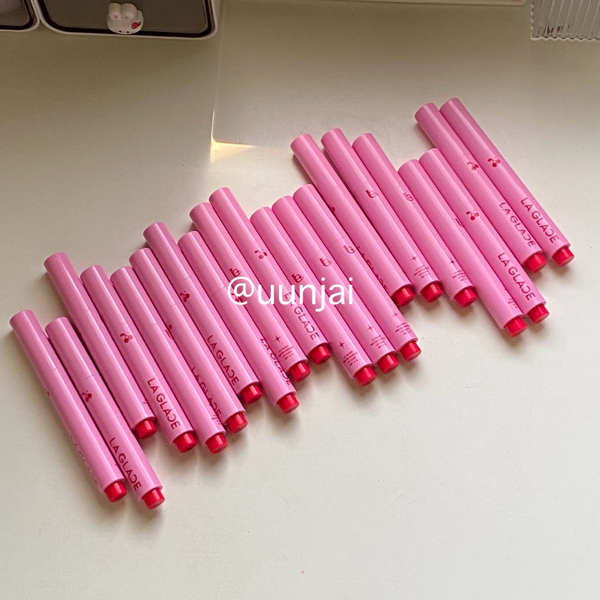 UunJai's tweet photo. 💖🧴 แจกรอบ 2 ลิป La Glace 1 รางวัล🎁✨

🪄กติกา : รี + ฟอล + รีในเธรด🪄

🎀ประกาศผล 9/9  🎀

#แจก #แจกฟรีไม่รีได้ไง #แจกฟรีแค่รีฟอล #giveaway #อุ่นใจแจก #แจกของ https://t.co/kDP3MRxzvO