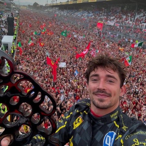 TinoCLeclerc's tweet photo. 🔙| 2 años atrás estábamos viendo a Leclerc ganar por segunda vez en Monza y a Colapinto debutar en la Fórmula 1 con Williams🥹

el mejor día de la historia. https://t.co/Oegnrau1rC