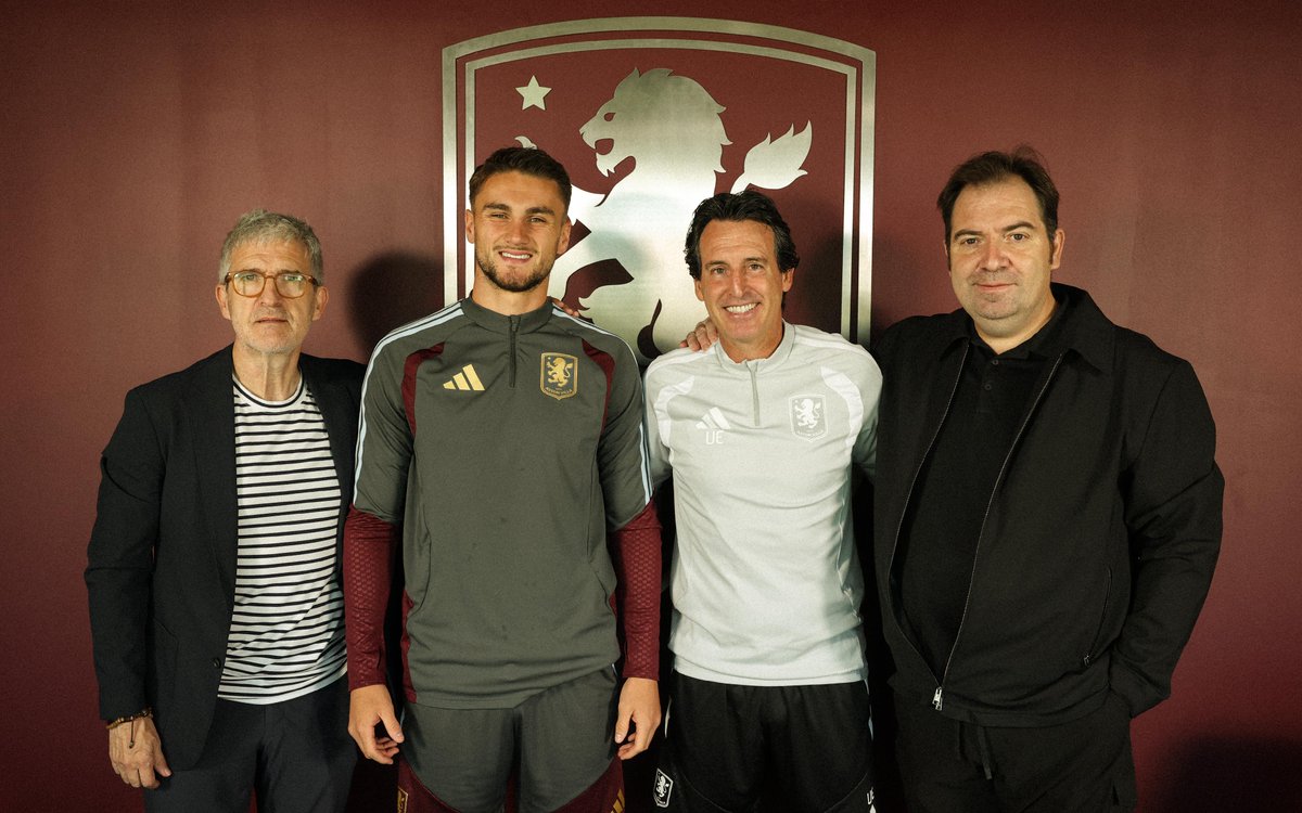 AstonVilla's tweet photo. Got our man 💪 https://t.co/KFhpUwTeqZ