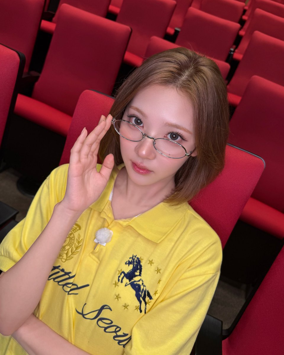 picscjiwoo's tweet photo. #JIWOO new IG post update ｡⁠☆ #지우 https://t.co/8zPiUhXCj8