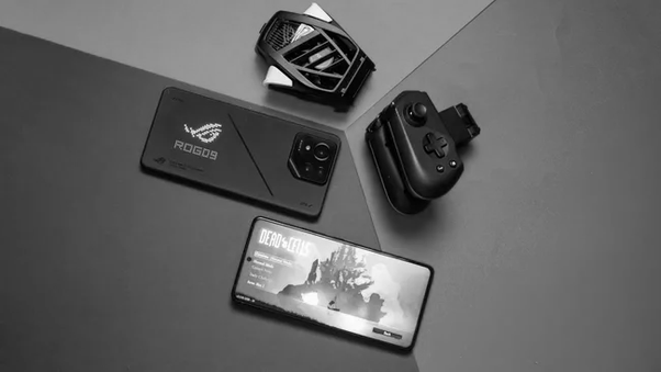 jdsvibes's tweet photo. Mau HP gaming terbaik? 🎮 Rekomendasi teratas: ASUS ROG Phone 9 Pro (Snapdragon 8 Elite, layar 165Hz, baterai 5.800mAh). 

Alternatif ada   Samsung Galaxy S26 Ultra untuk serba guna, RedMagic 11 Pro untuk value,  atau Galaxy Z Fold 8 Ultra untuk layar besar. https://t.co/T45v4lIH44
