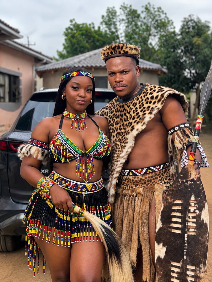 IamMzilikazi's tweet photo. JAMBO: Hello Afrika and tell me how are you doing #CelebrateAfrika 9 https://t.co/qmda5qB9ST