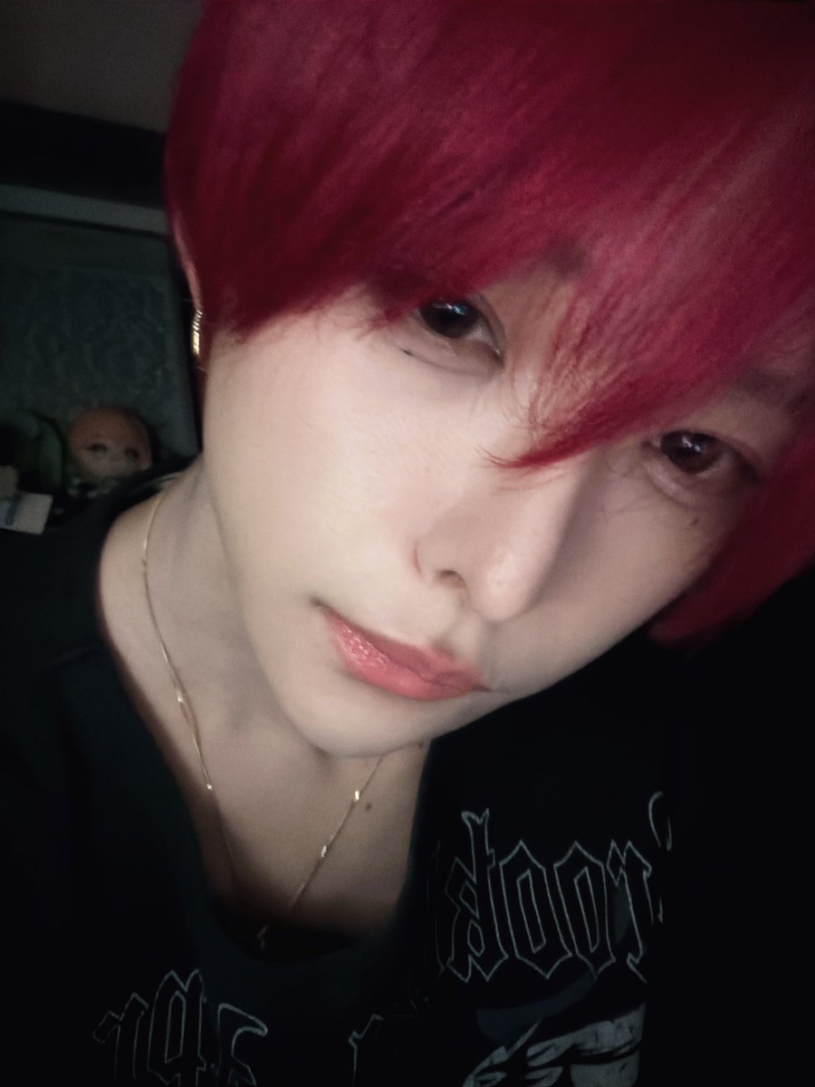 ryo_lvsk's tweet photo. 髪の毛赤くした https://t.co/mfpVkeeuJP