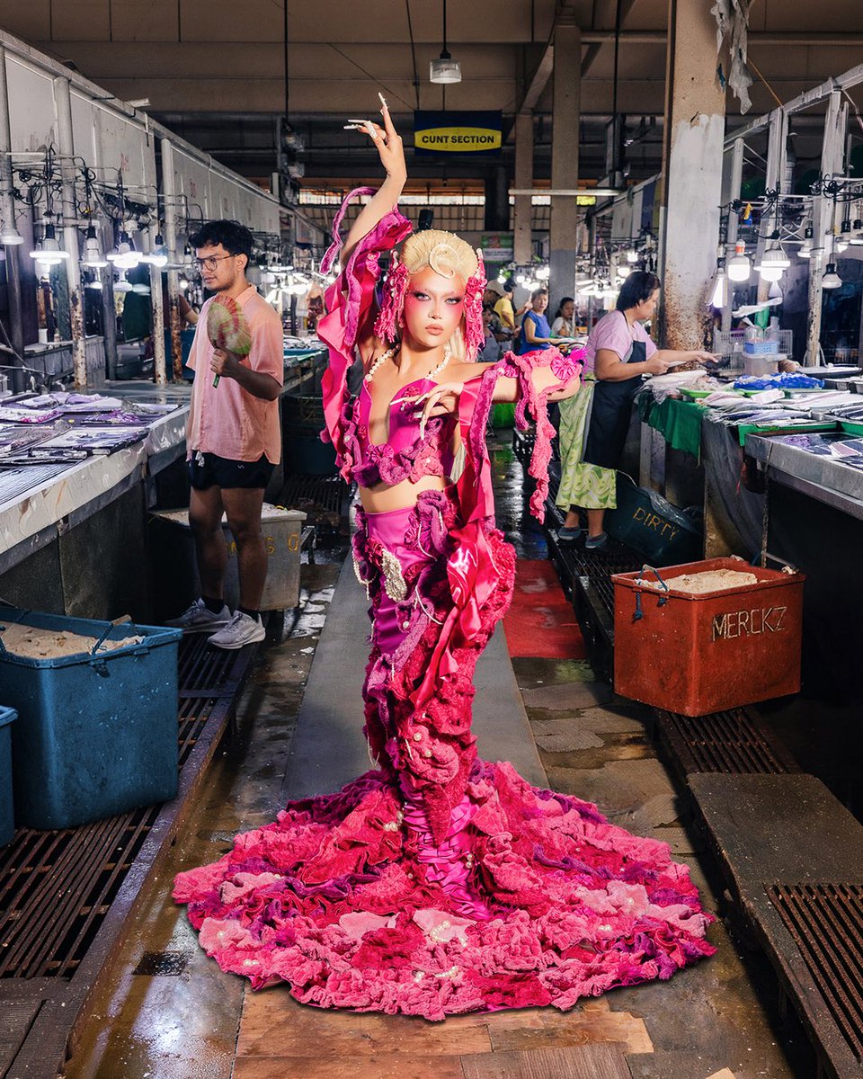 merckzz_'s tweet photo. Category Is: Raw β’ Fresh β’ Unfiltered
Whatβs the tea cunty? Ballroom is here! DRAG RACE PHILIPPINES, PUKIHAN NAAAA β¨
#DragRacePH Season 4 premieres FRIDAYS starting September 25 on WOW Presents Plus worldwide!
#merckz #dragraceph https://t.co/yCV6p0Zteu