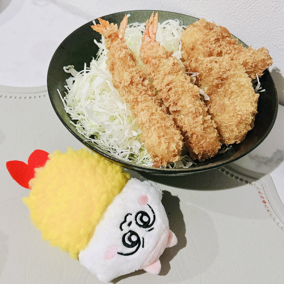 1125tomomelo's tweet photo. (っ'-')╮ =͟͟͞🍤ﾌﾞｫﾝ

#ンめねこ
#今日のンめねこ飯

お手製の海老フライ着ぐるみ🍤🫶 https://t.co/ZqoGZc5Wtv