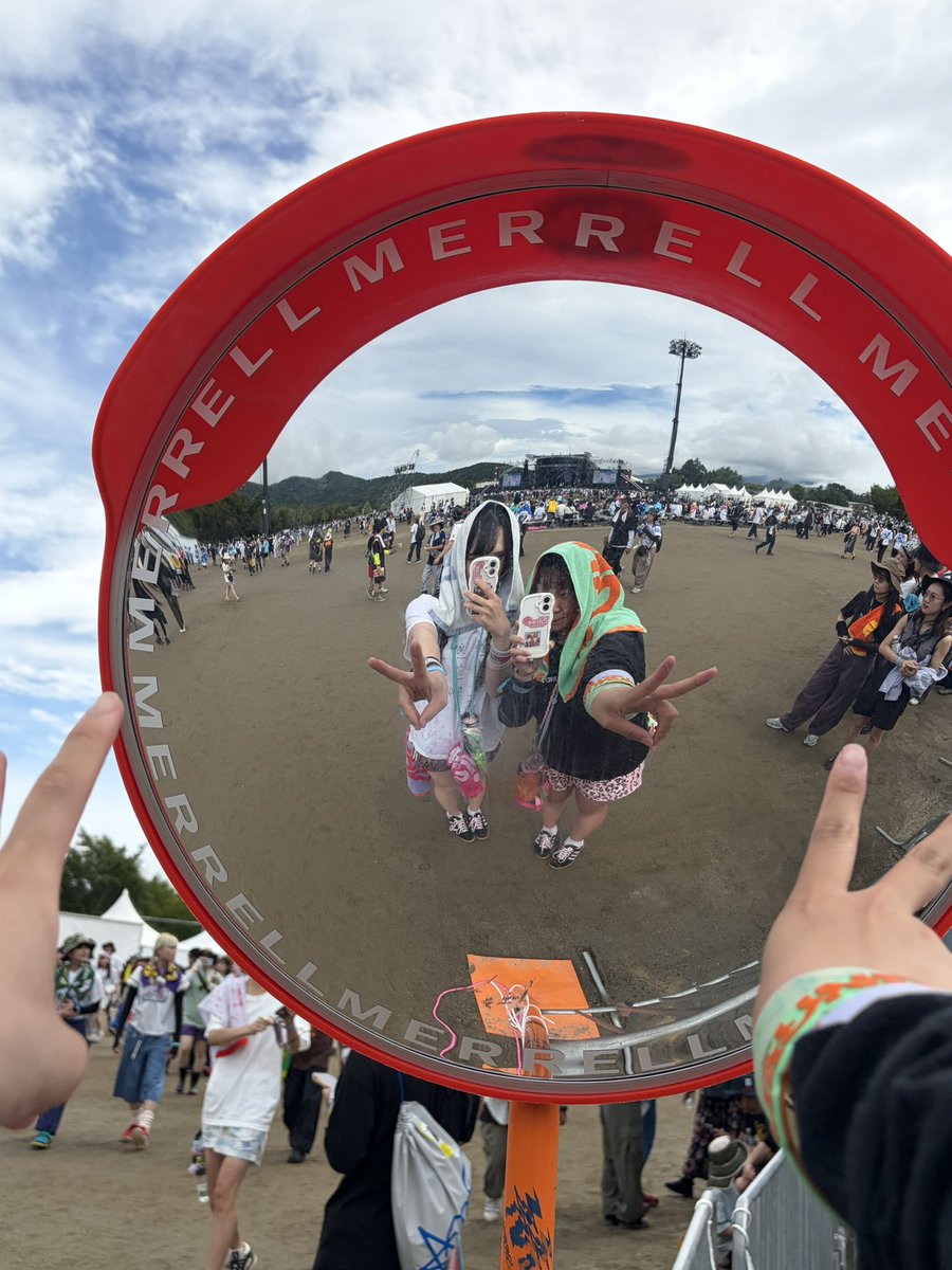 Ryou0709Swim's tweet photo. 8/30 SWEET LOVE SHOWER 2026

大好きなフェス！ラブシャ！
今年も日中いい天気でたくさんの音楽を浴びてきた〜🚿🎵
観てなくても耳に入ってきた音楽たち全てが楽しかった🫶
ドームぶりのvaundyはもちろん楽しすぎてやっぱりいい声でみんなを楽しませてくれるなーと思いました🙂‍↕️
#ラブシャ https://t.co/lLGyQ0de40