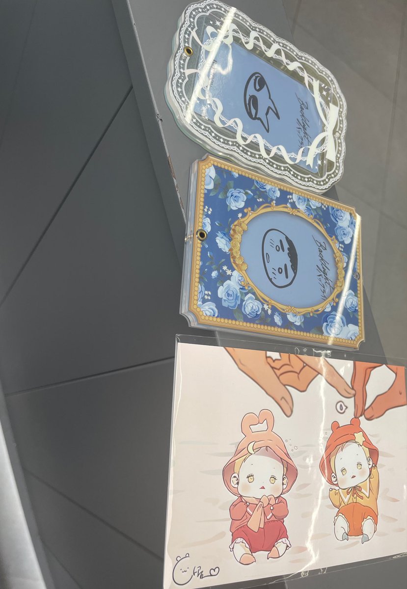 mofishion_tw's tweet photo. BOMTOON TW
🎂五歲歲 生辰快樂✨
下暴雨+熱氣糊成一團wwwwwww
好天氣再來拍🫶
#BOMTOON_TW
#WorldTourLive
#五週年快樂 https://t.co/UgjhN2HbOy