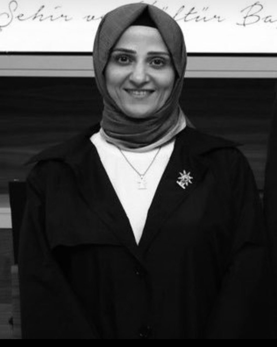 abdullahtacarr's tweet photo. Ak parti kadın kolları MKYK üyesi. Zeynep Beyazgül çiftçi hakkın rahmetine kavuşmuş. Mekanı cennet olsun .Ailesine sabırlar diliyorum. https://t.co/uL8kBUAqPv