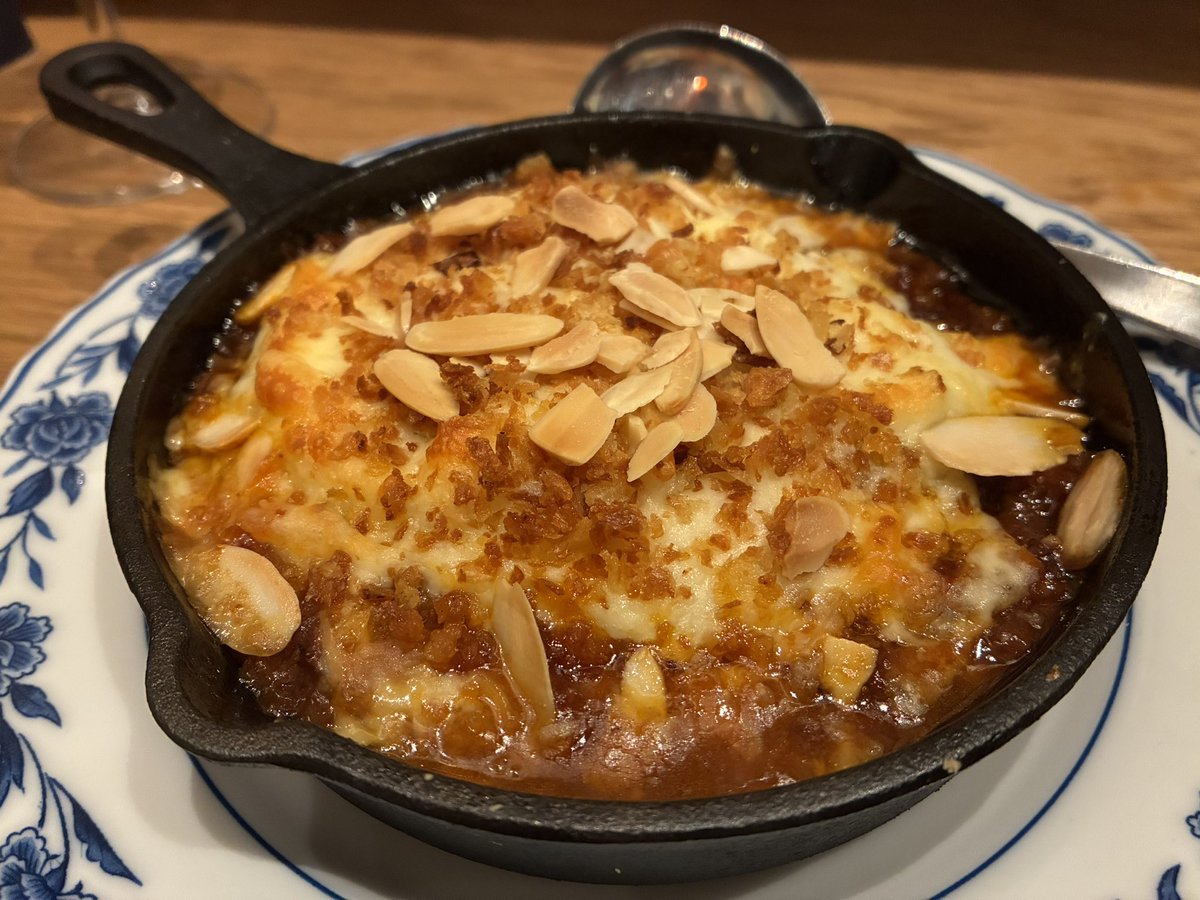 ooomayukoooo's tweet photo. お久しぶりです！数ヶ月ぶりになってしまった。相変わらず美しくて美味しいものたち。そんなにお腹空いてなくてパン盛りは食べられなかった。パン屋なのに。
#ツキイチパンシノン https://t.co/pomz8WepJx