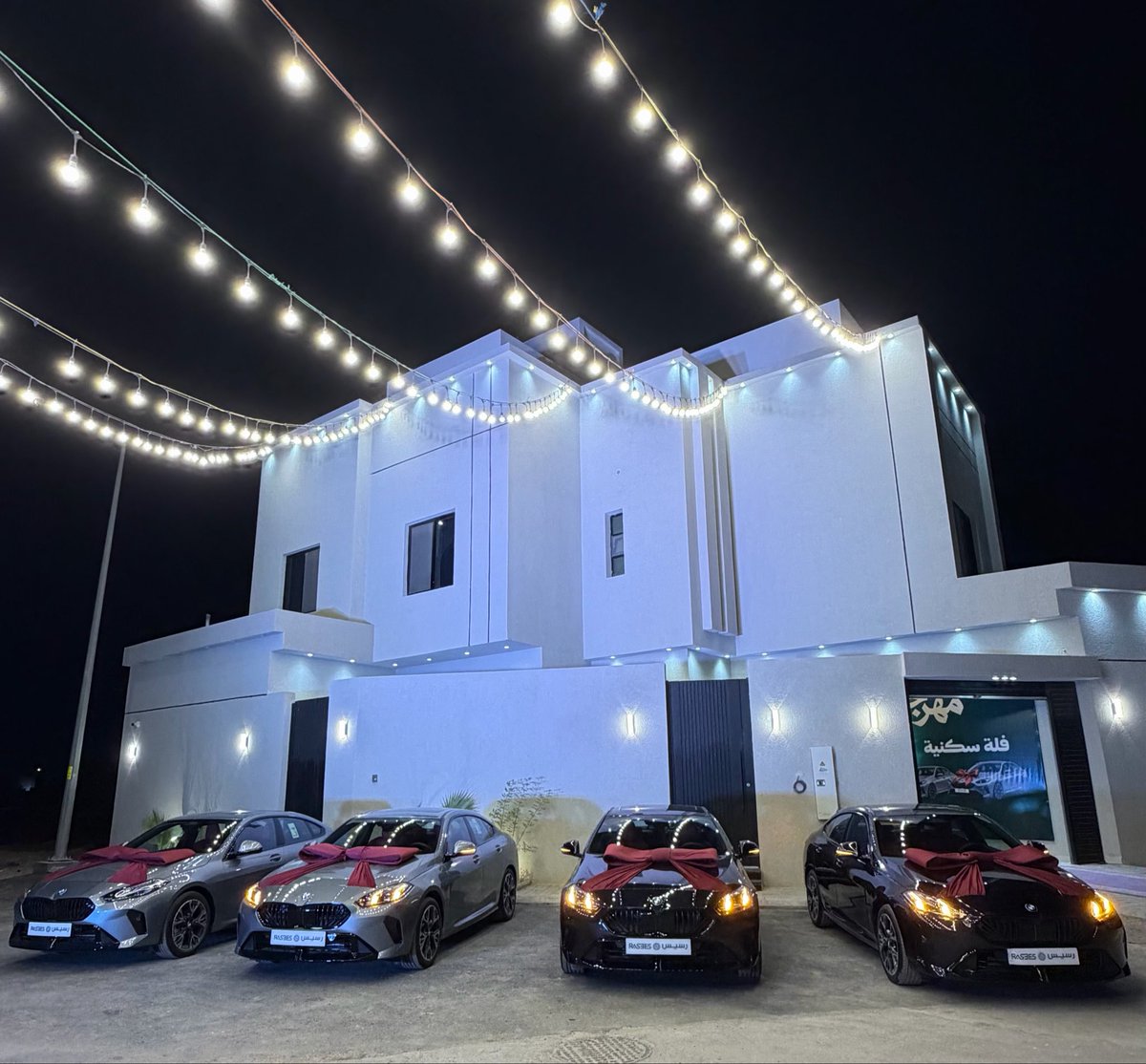 rasees_net's tweet photo. فلة سكنية في الرياض 🏠🏠
هدية من رسيس بدون شروط 🎁

وش شعورك اذا فزت بالفيلا ؟ https://t.co/T1UOA1FWsn