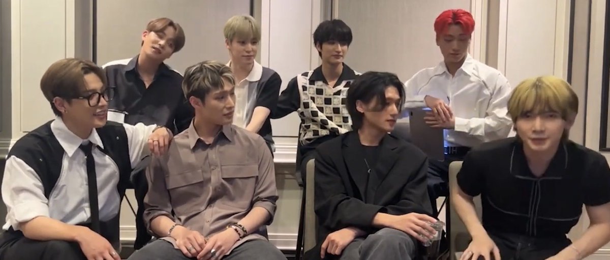 minjoongshakur's tweet photo. always thinking about how when they’re yap yapping away hj will be like “what do you think ys?” and everyone does this https://t.co/0606zNWW9y