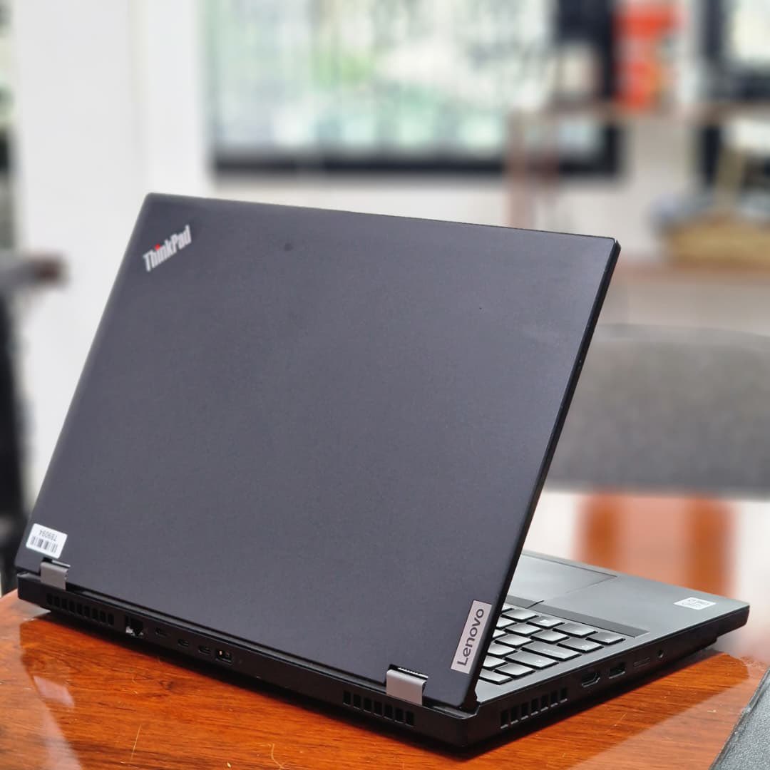 PassiTronics's tweet photo. VOS ORDINATEURS CHEZ PASSITRONICS 😌

💻 Lenovo ThinkPad P15 Gen 1

Intel Core i7-10750H – 10ᵉ génération
RAM : 32 Go DDR4
SSD NVMe 512Go
Carte graphique : NVIDIA RTX A3000 6 Go dédiés
15,6”

Prix : 380 000 FCFA🔥 

💬 691 24 97 04
📍 Douala
 🚚 Expédition Possible https://t.co/ha1FYDUbob