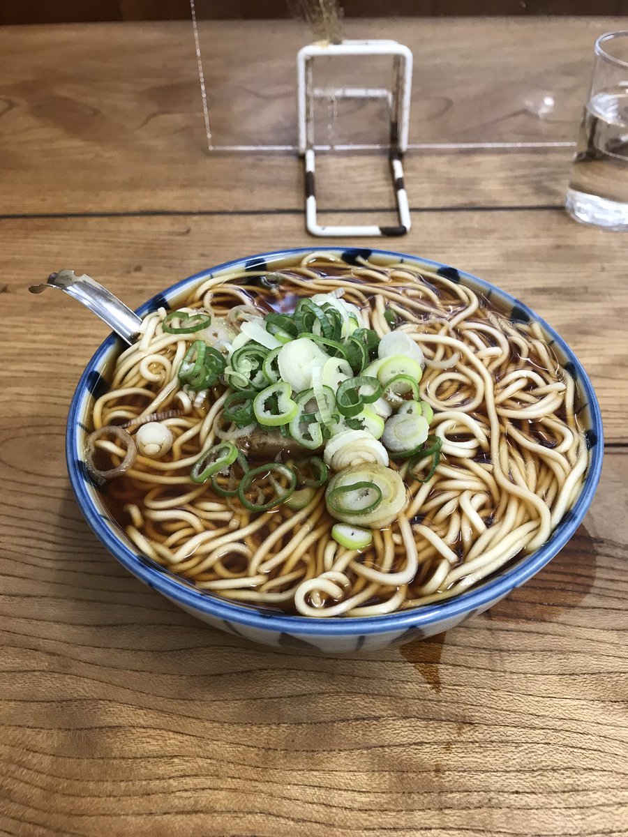 morota88's tweet photo. 丸デブ総本店
中華そばとワンタン
今日は2杯食い〜🍜🍜

どちらもカラネギ

美味し過ぎで完飲☺️

ご馳走様でした https://t.co/1ZWFeff6ib