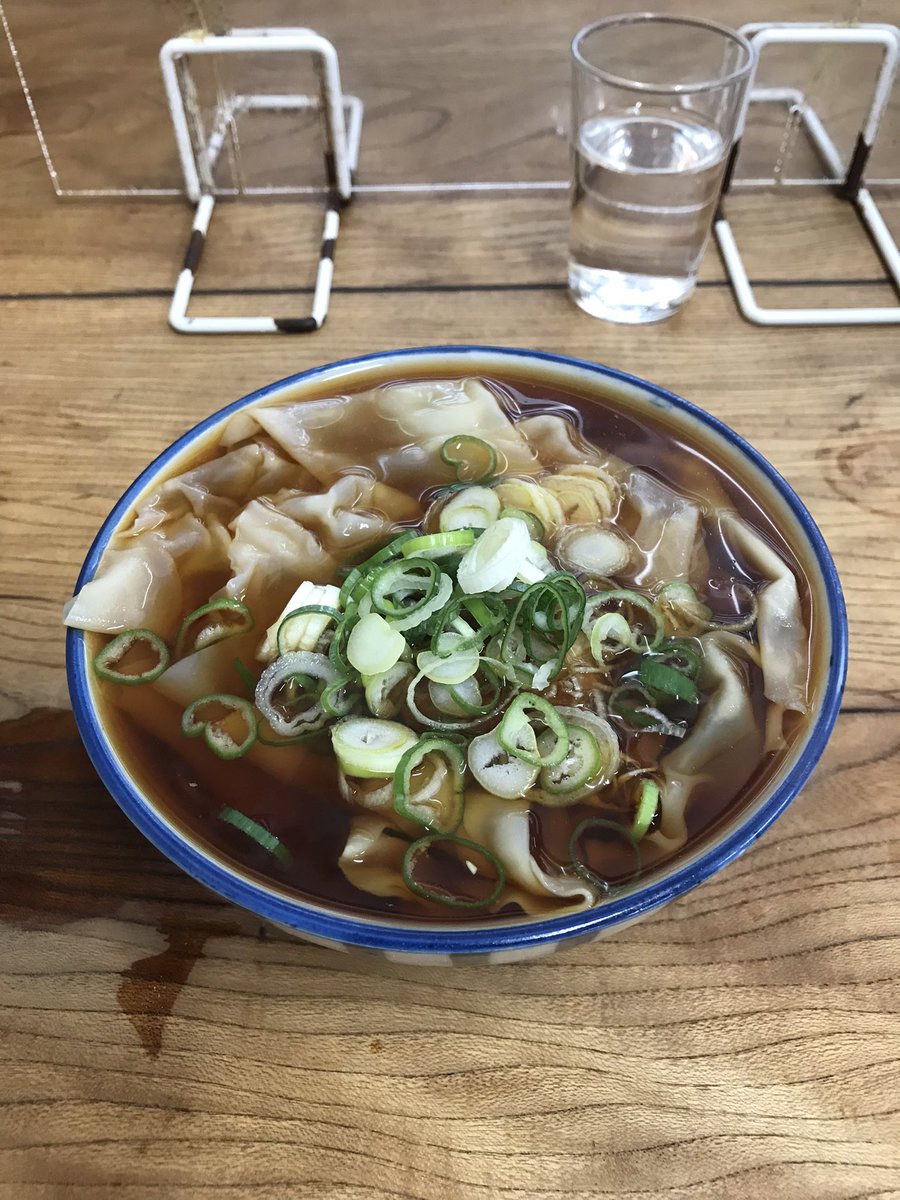 morota88's tweet photo. 丸デブ総本店
中華そばとワンタン
今日は2杯食い〜🍜🍜

どちらもカラネギ

美味し過ぎで完飲☺️

ご馳走様でした https://t.co/1ZWFeff6ib