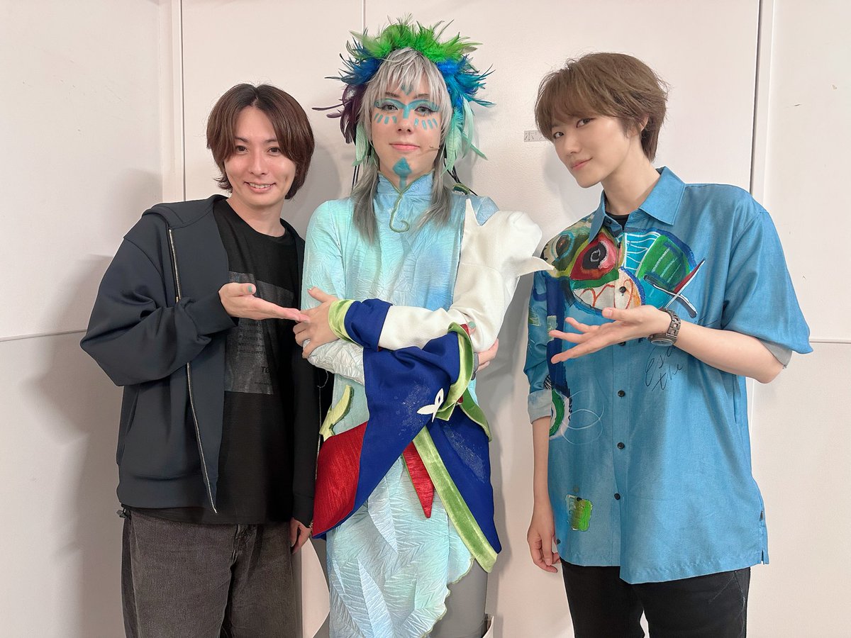 gnosia_off's tweet photo. ⋰⋰
　　9/1(火)18時半公演
　　お疲れ様でした💫
⋱⋱

『グノーシア ザ・ライブプレイングシアター』
本日の副音声コメンタリーゲストとして
ラキオ役 #七海ひろき さんにご出演いただきました✨

#グノーシアTLPT ラキオ役
#田口涼 さん #永石匠 さんと📸

📹配信チケット（副音声コメンタリー付き）は↓から！
https://t.co/y9Ydj2F7SF

#グノーシア