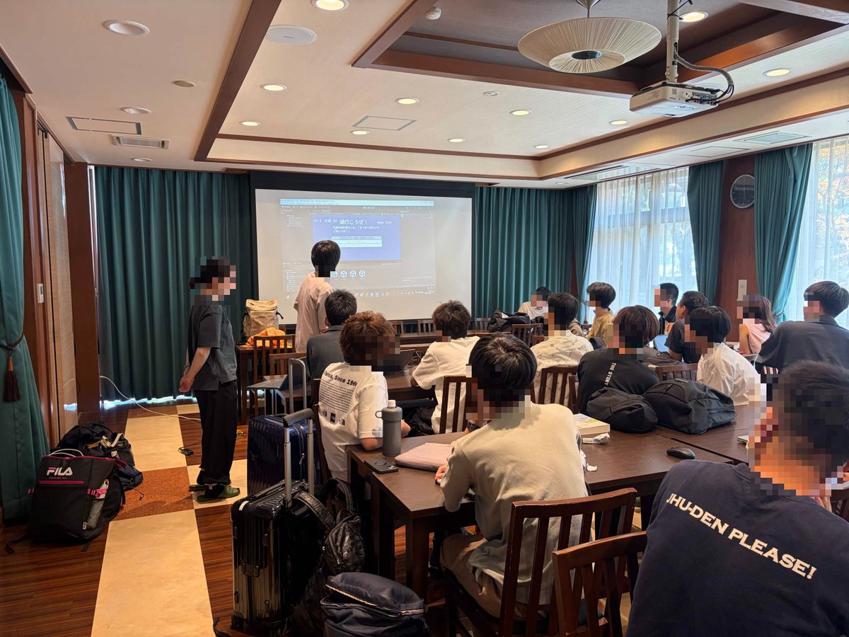 DENX_jp's tweet photo. 夏合宿を開催しました！
プログラミング、イラスト、3Dモデル、DTMの班に分かれて、それぞれアイデア出しや創作を行いました。
一部の創作物はクローバー祭やEVE祭にも展示されますので、ぜひご覧下さい！ https://t.co/n4P1eH5tw7