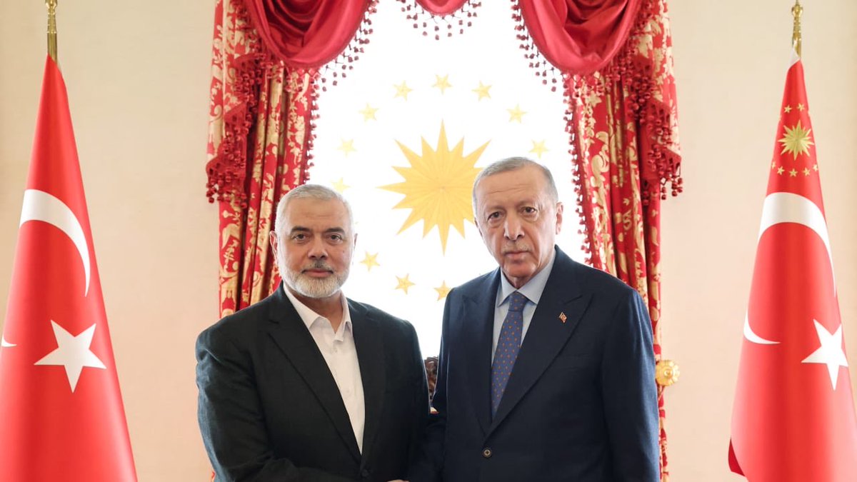 mahfildijital's tweet photo. 🔴 İsrail Dışişleri Bakanı Gideon Saar:

Hamas terör örgütünün ev sahipliğini yapan ve destekleyen, Türk rejimidir. https://t.co/S6CeCrYHlF