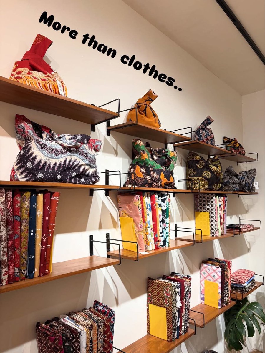cluzsty's tweet photo. ����Laweyan, Solo

Tersedia untuk dari anak-anak sampai dewasa, bisa pesan by shopee https://t.co/hQlxFsAy46 🫶🏻

Banyak koleksi lain seperti tas, pouch, dan kain batik https://t.co/5EewbS0rDa