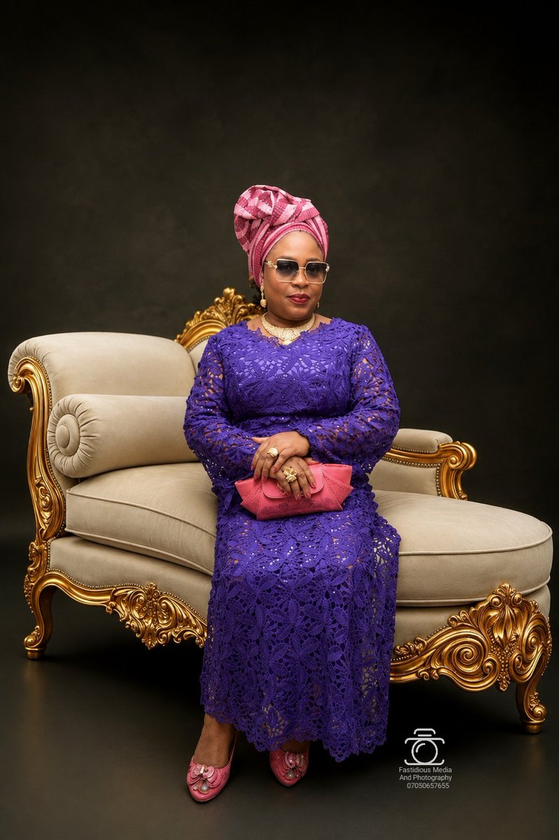 FastidiousMedia's tweet photo. #studionearme  #FastidiousMediaAndPhotography #inLekki  #birthdayPhotoshoot https://t.co/FgmkQNf8Sp