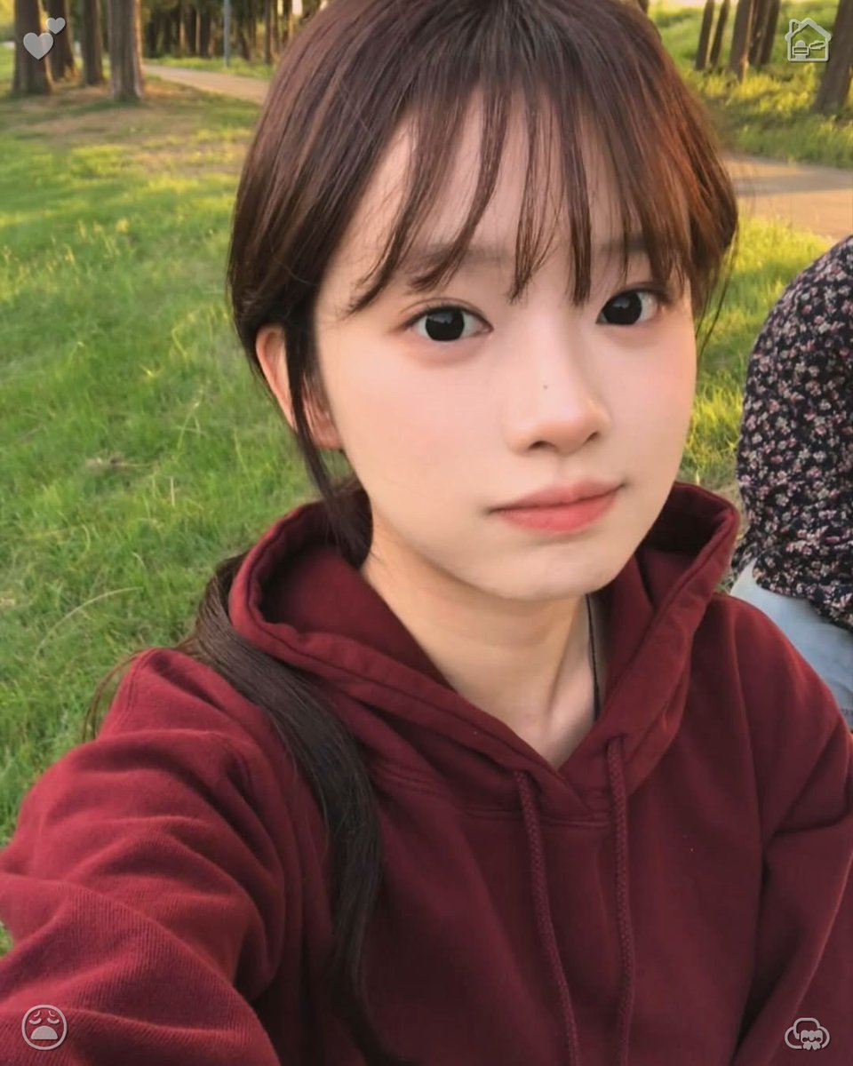 erikoo0625's tweet photo. 🦝 Strolling along the Embankment. Cling to a tender sense of optimism in the midst of life's subtle turbulence. Every modest step you take each day paves the way for a glowing tomorrow. Be gentle with your own tempo, and consistent commitment will gradually reveal the comfortin https://t.co/M5syv4RBd9