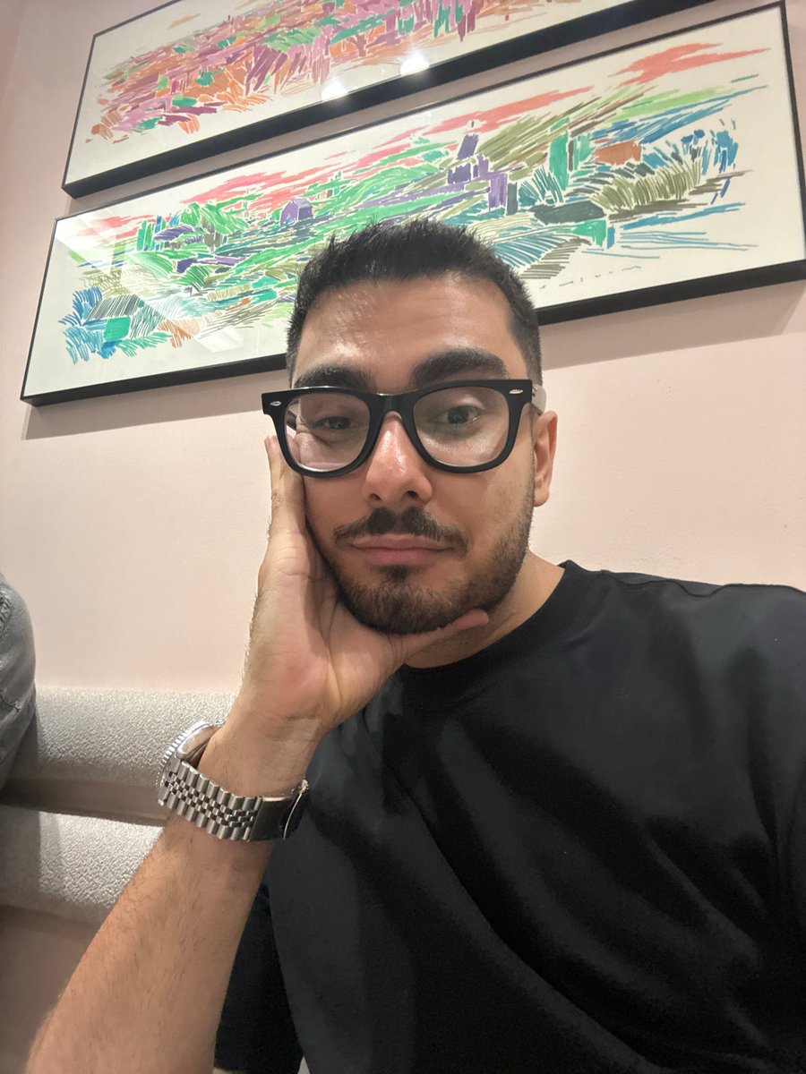 Sinamo1998's tweet photo. تخمی تخمی ۲۸سالمون شد:/ https://t.co/8qMKmYVH3t